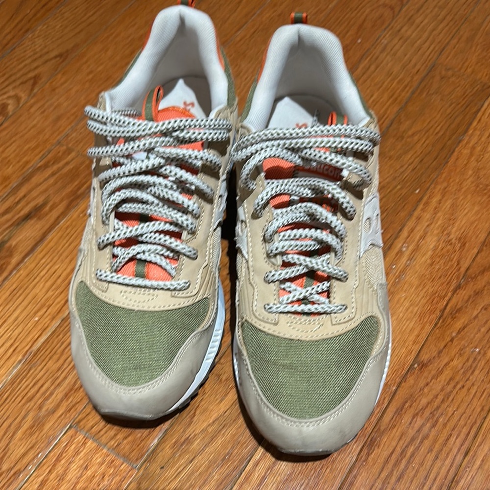 Saucont Stylish Tan and Green Sneakers